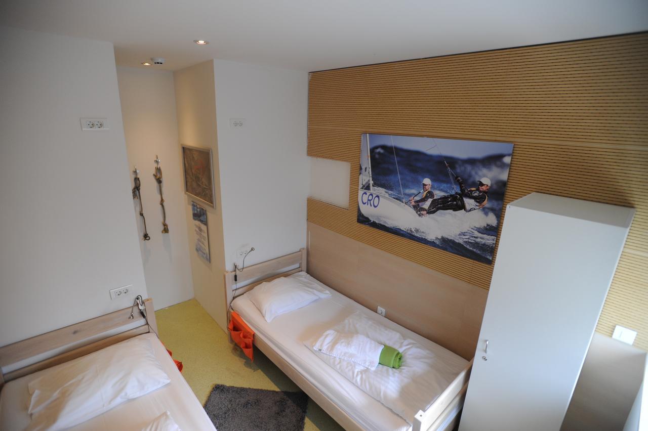 Windward Hostel Задар Екстер'єр фото